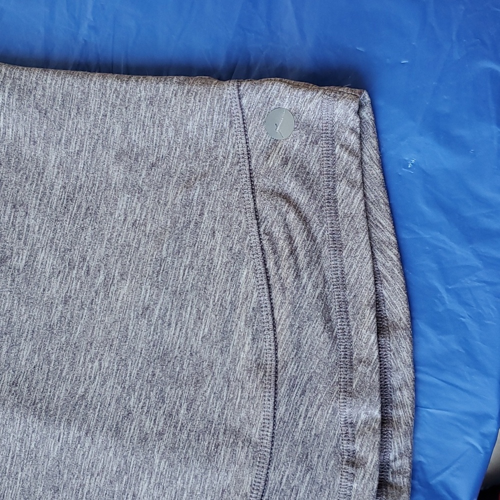 NWT Gottex scoop neck long sleeve-Sz Small🤩 Heather gray, form fitting ♥️ - Picture 7 of 9